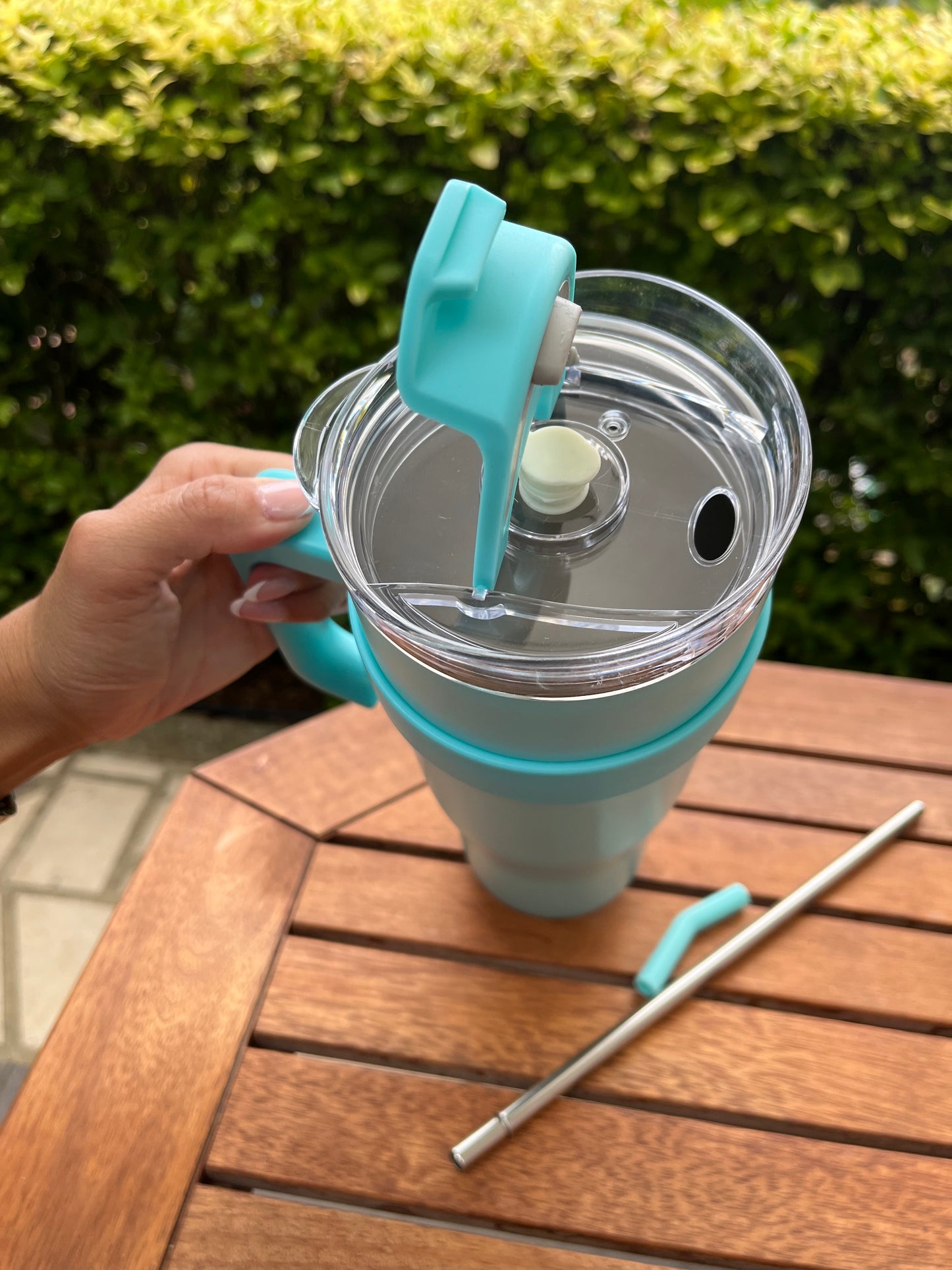 Tumbler with stainless straw