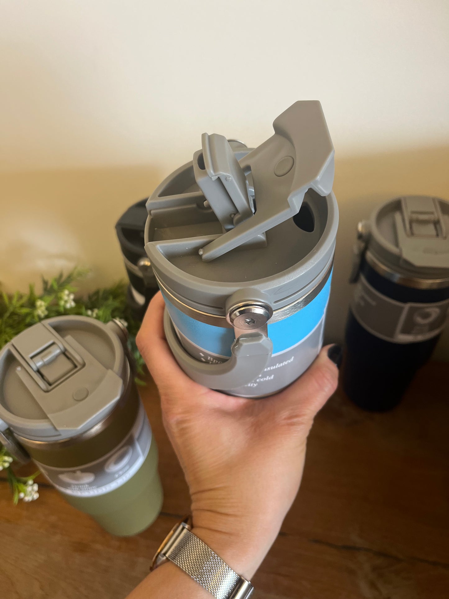 Insulated Straw Stainless Bottle 900ml