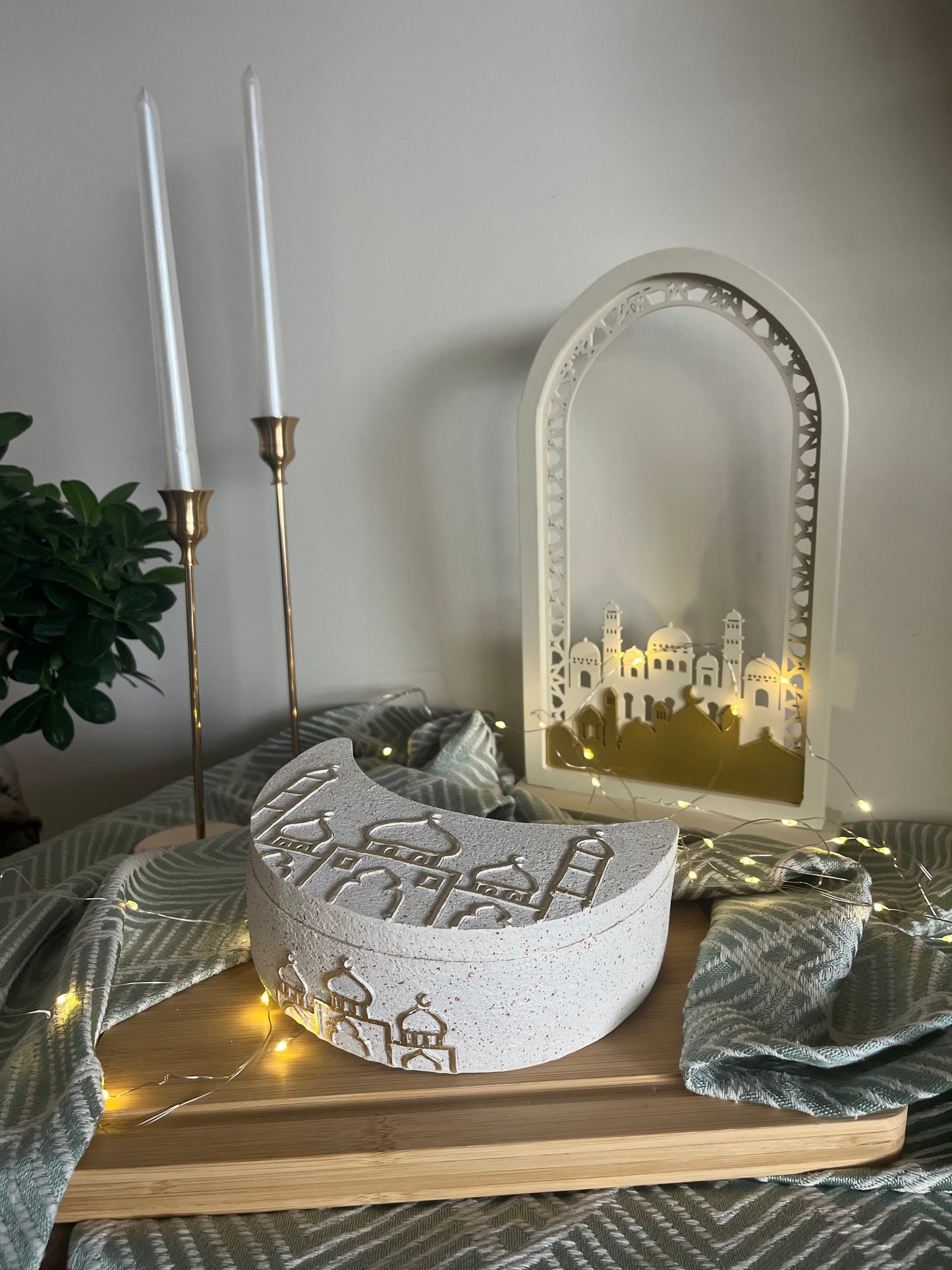 Ramadan Hilal Covered Resin Plate