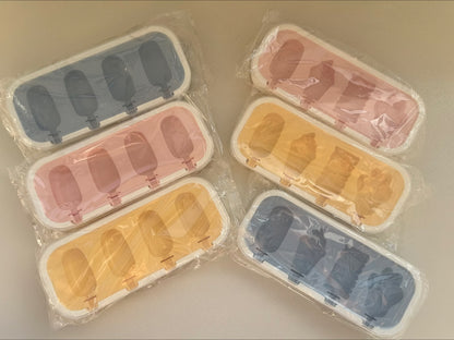 Ice Cream Silicone Mold with Plastic Sticks & Cover - Random color