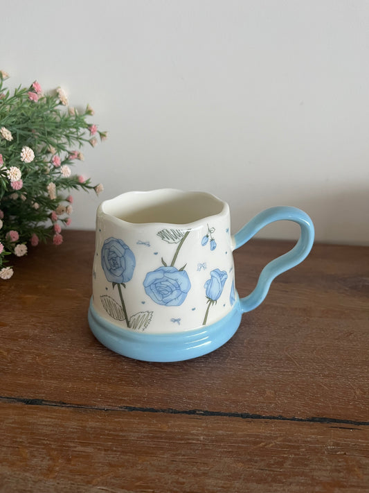 Colorful flowers mugs