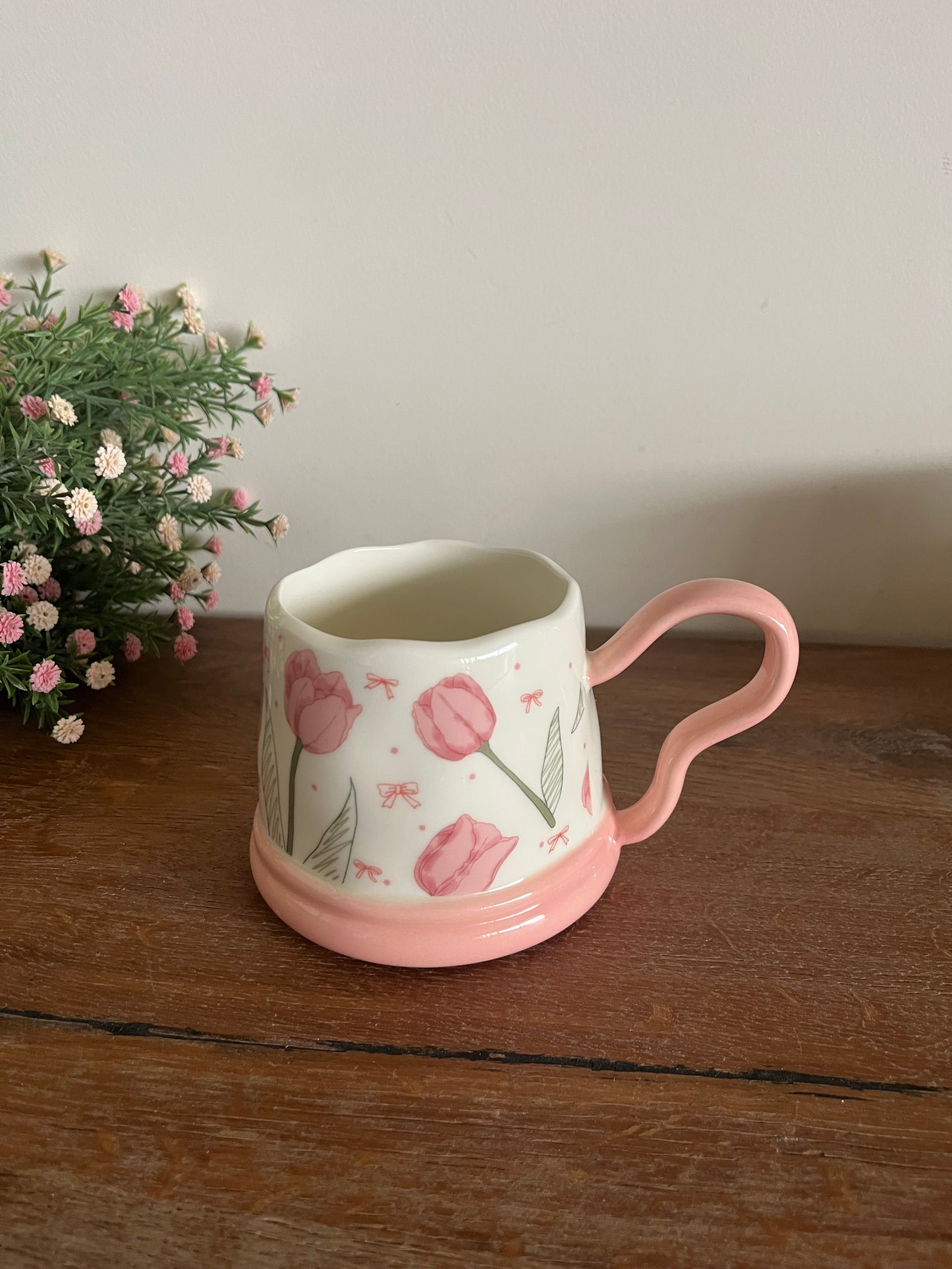 Colorful flowers mugs