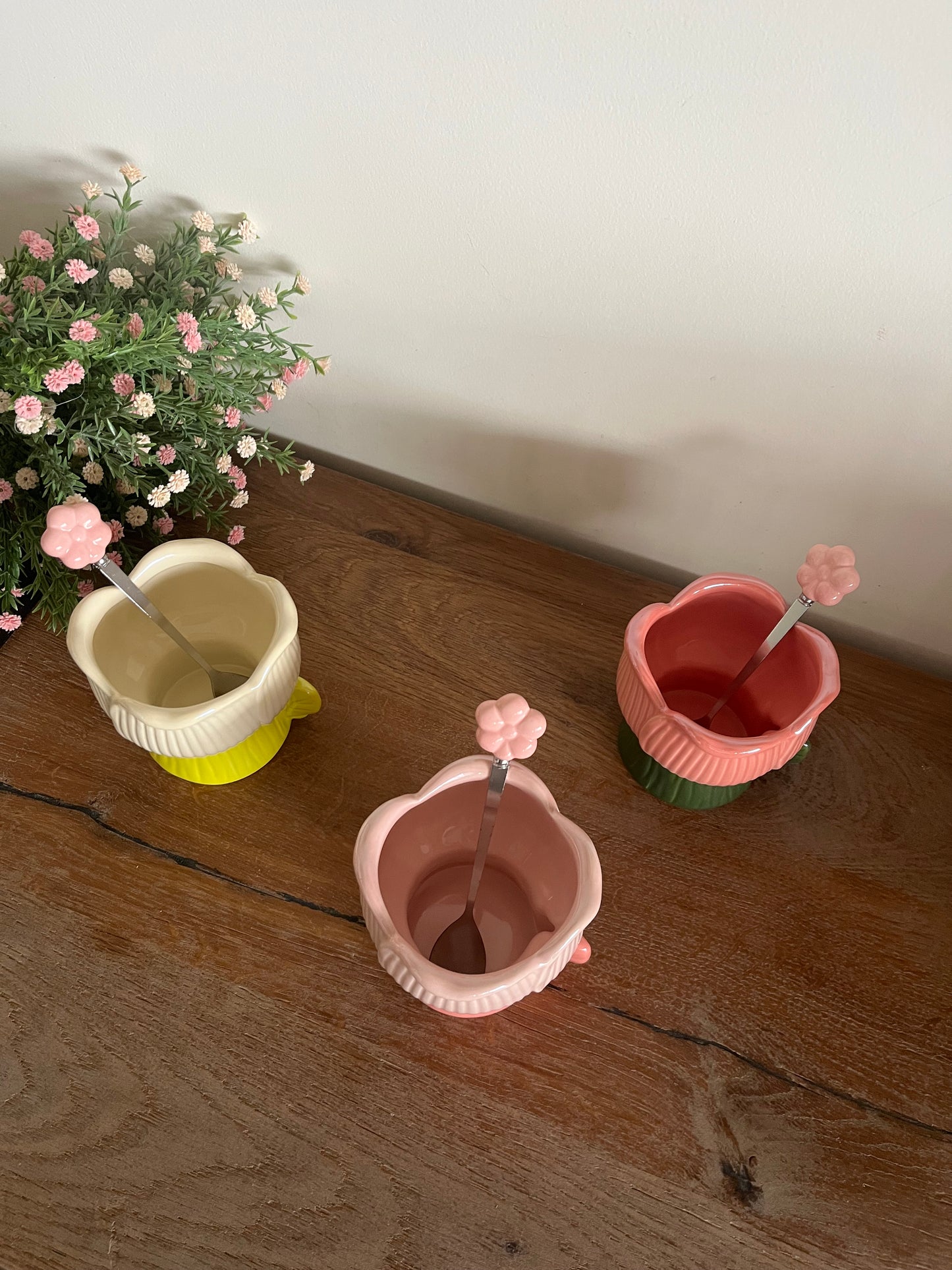 Colorful Shiny Flower Mug/ Cup with Flower Spoon