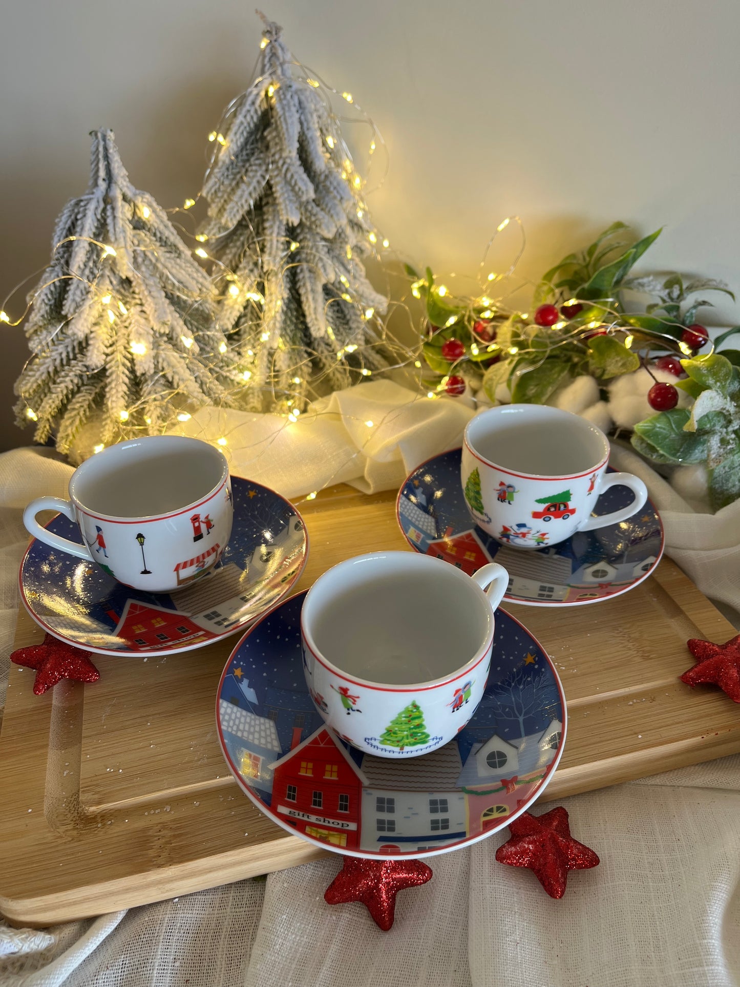 Christmas Coffee Cups & Saucers Set of 6